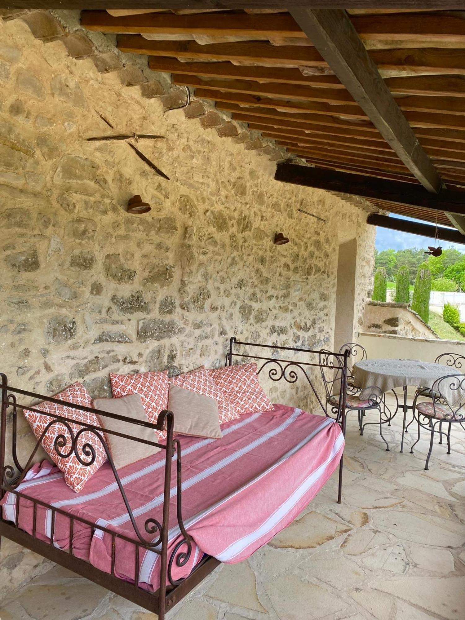 La Magnanerie En Provence Niozelles Exterior foto